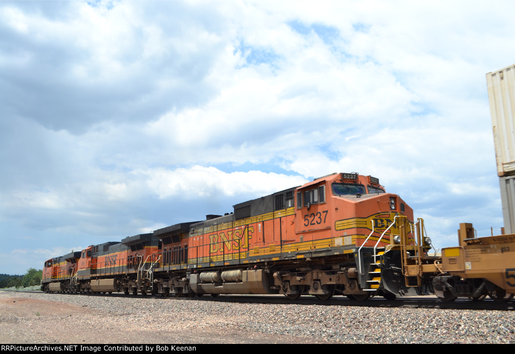 BNSF 5237